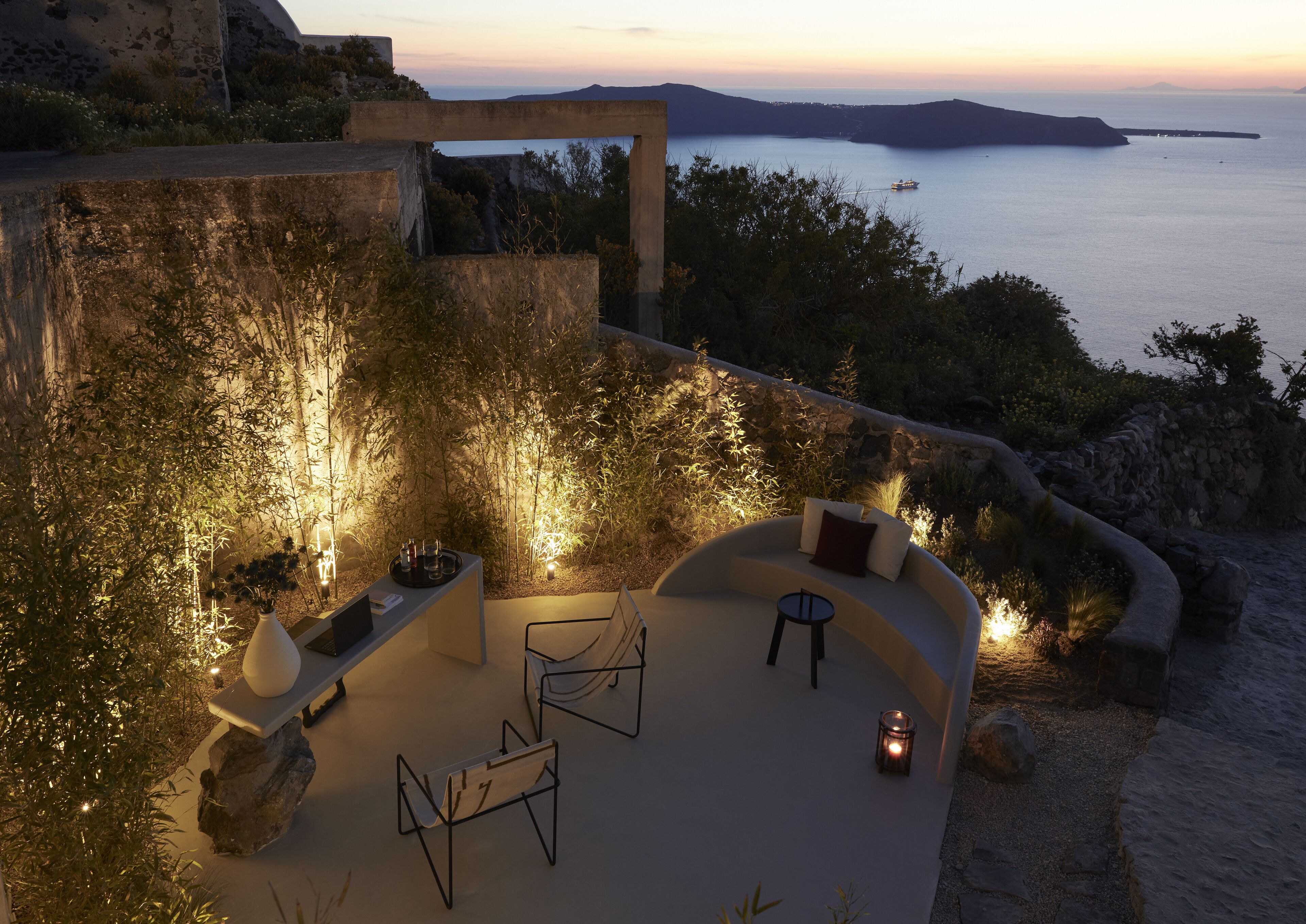 Atoles Retreat