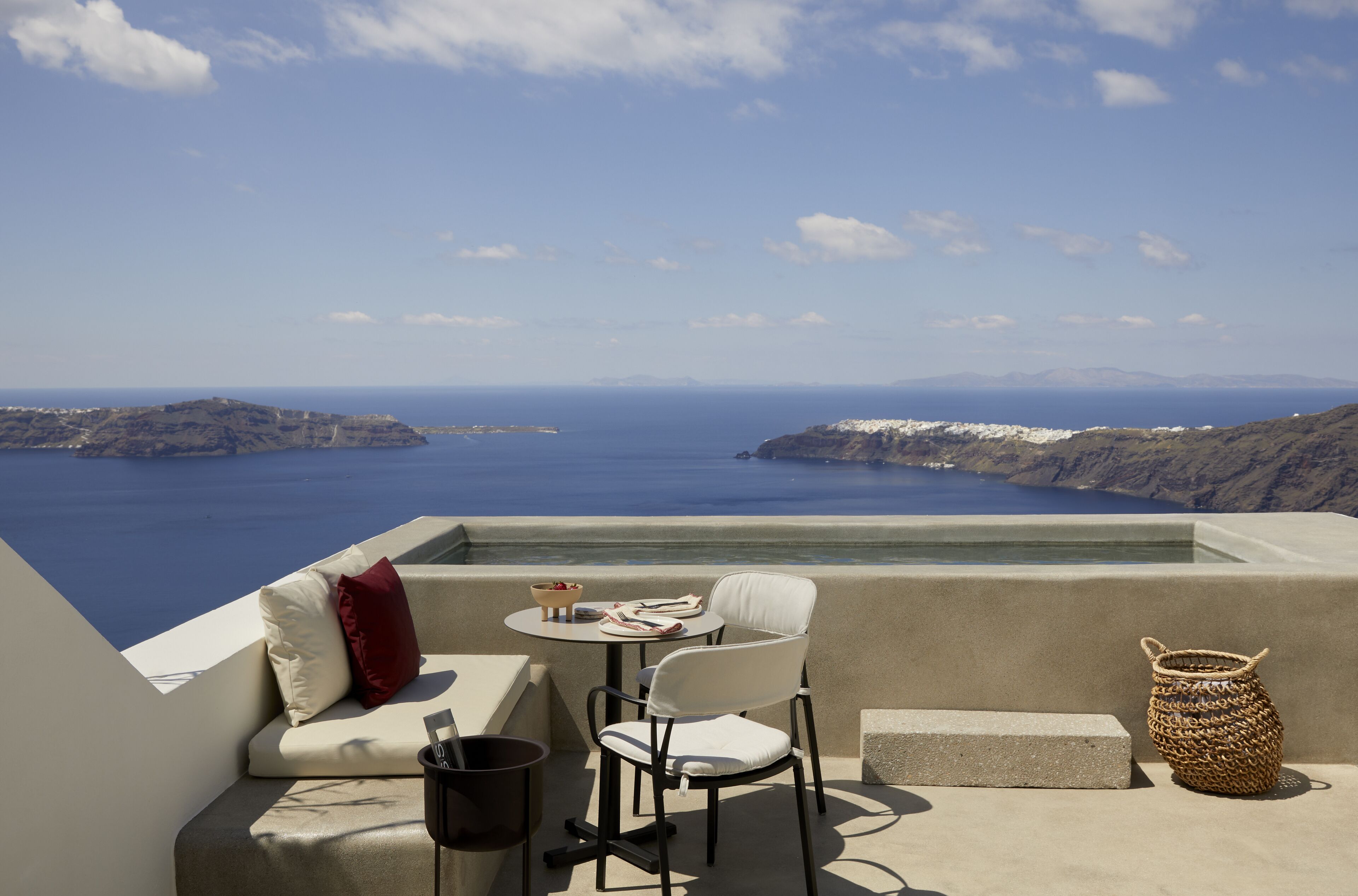 Atoles Retreat