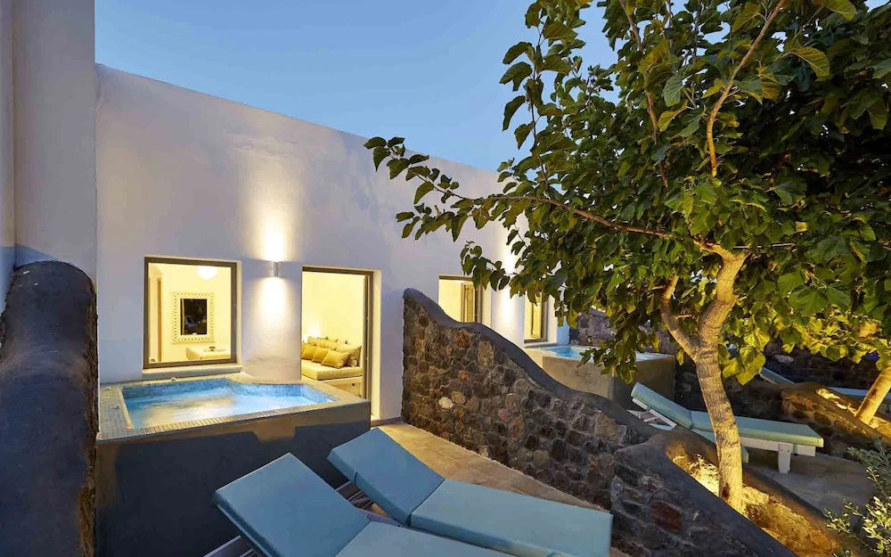 Amara Suites Santorini
