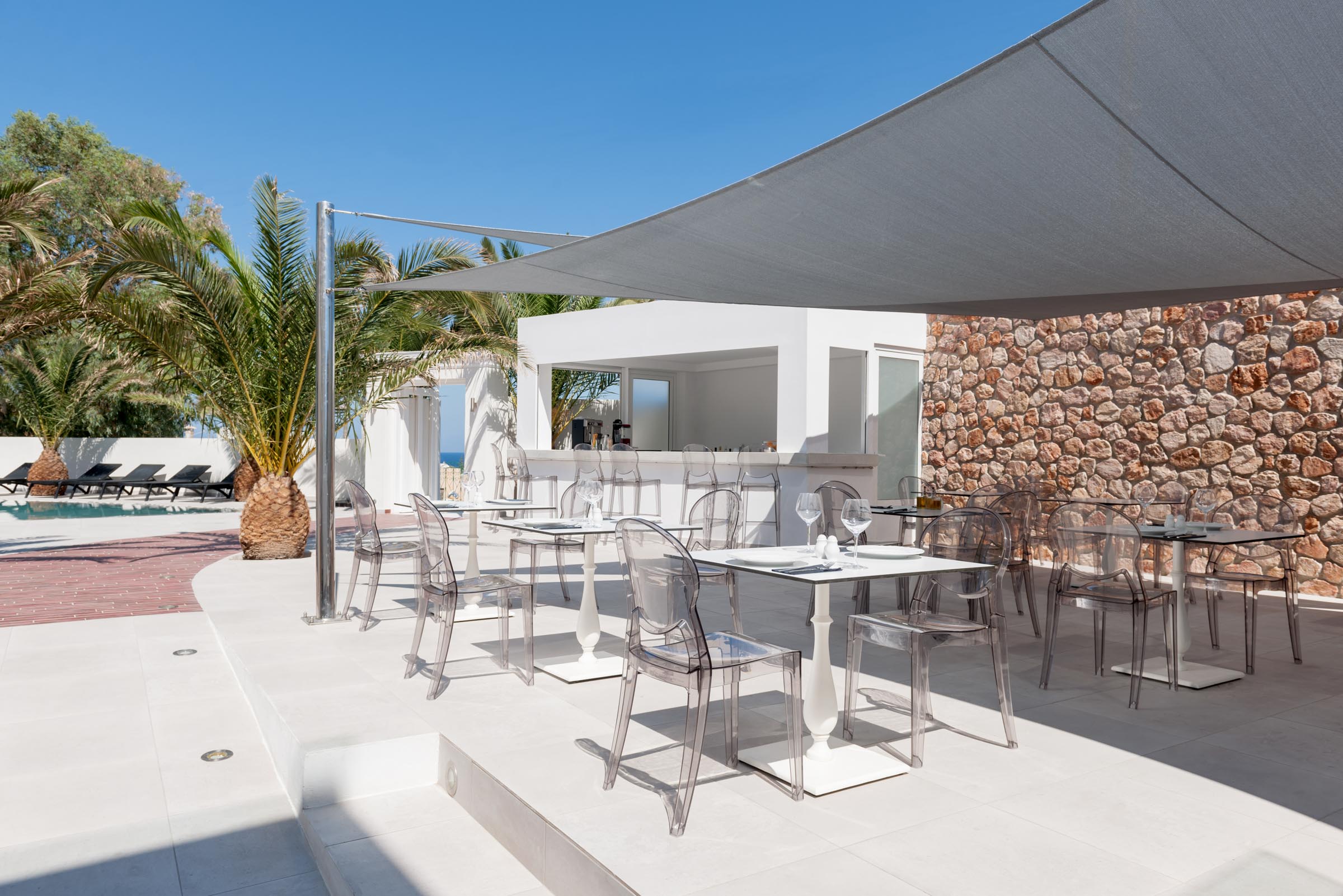 Mar 'n' Mar Crown Hotel and Suites