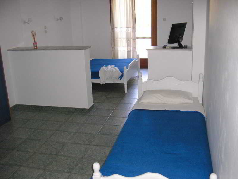 Finikas Hotel