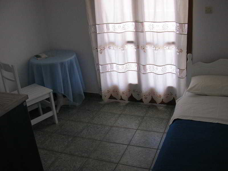 Finikas Hotel