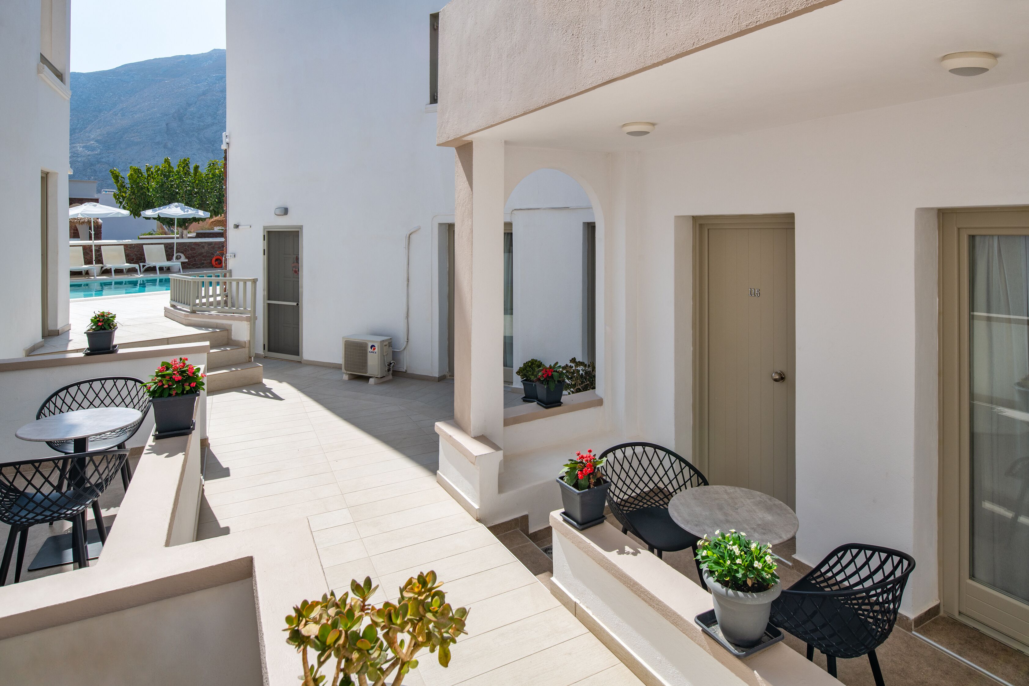 Fomithea Hotel