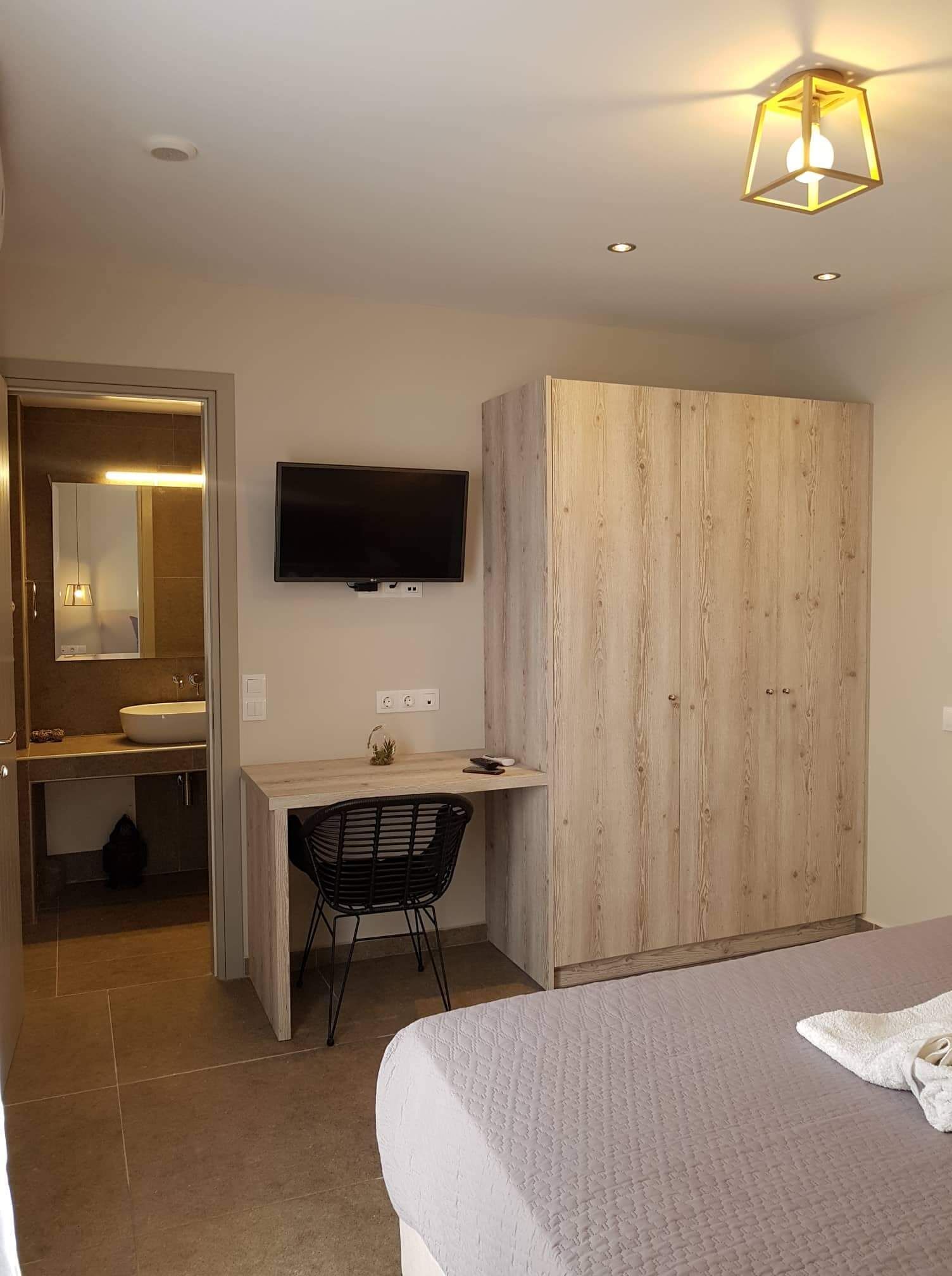 Fomithea Hotel