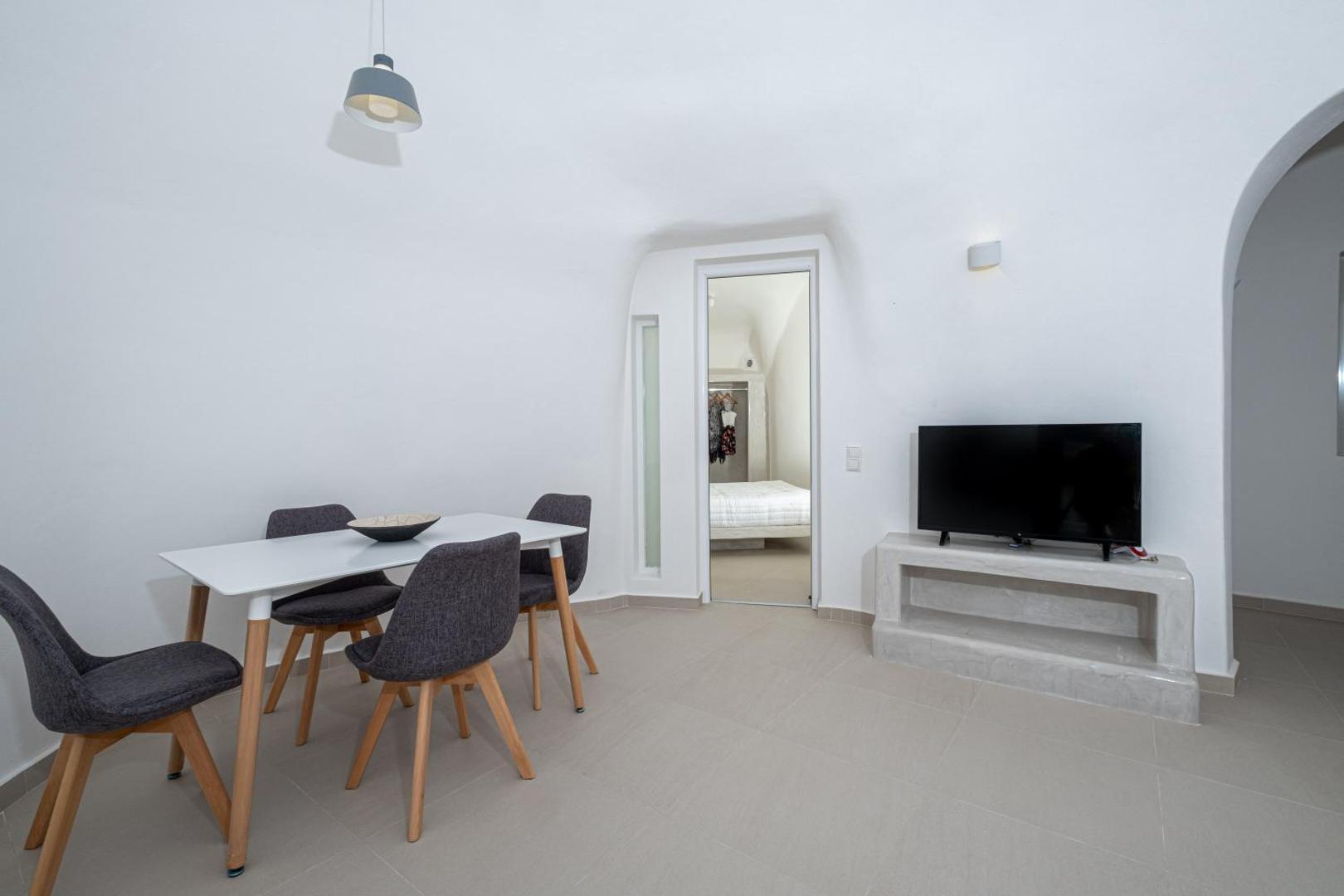 Santoterra Antigua Suites