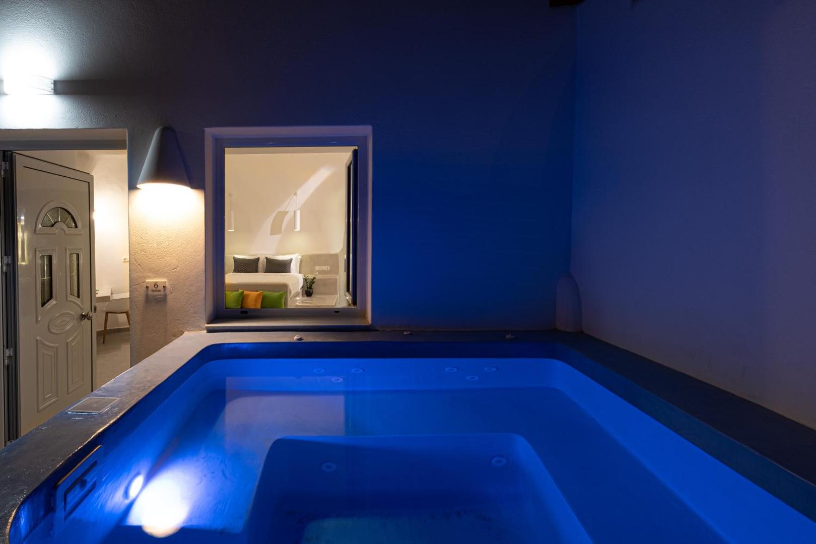 Santoterra Antigua Suites