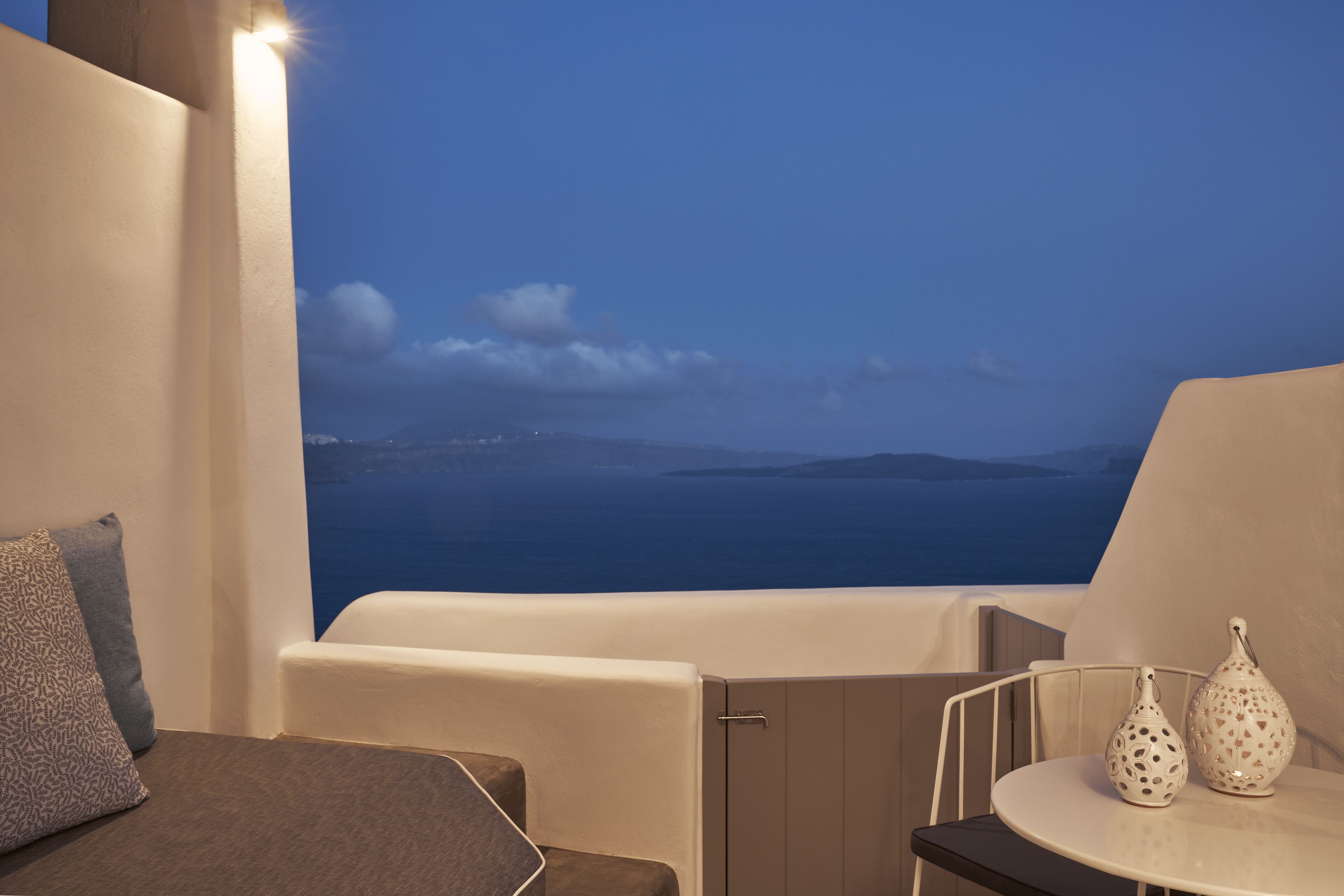 Alisaris Caves Suites