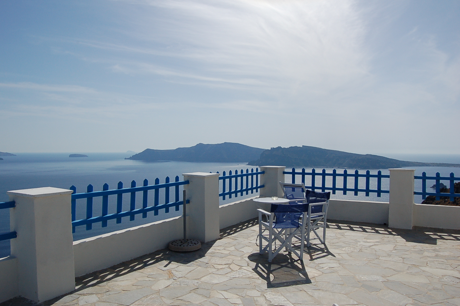 Mr & Mrs White Oia - Santorini