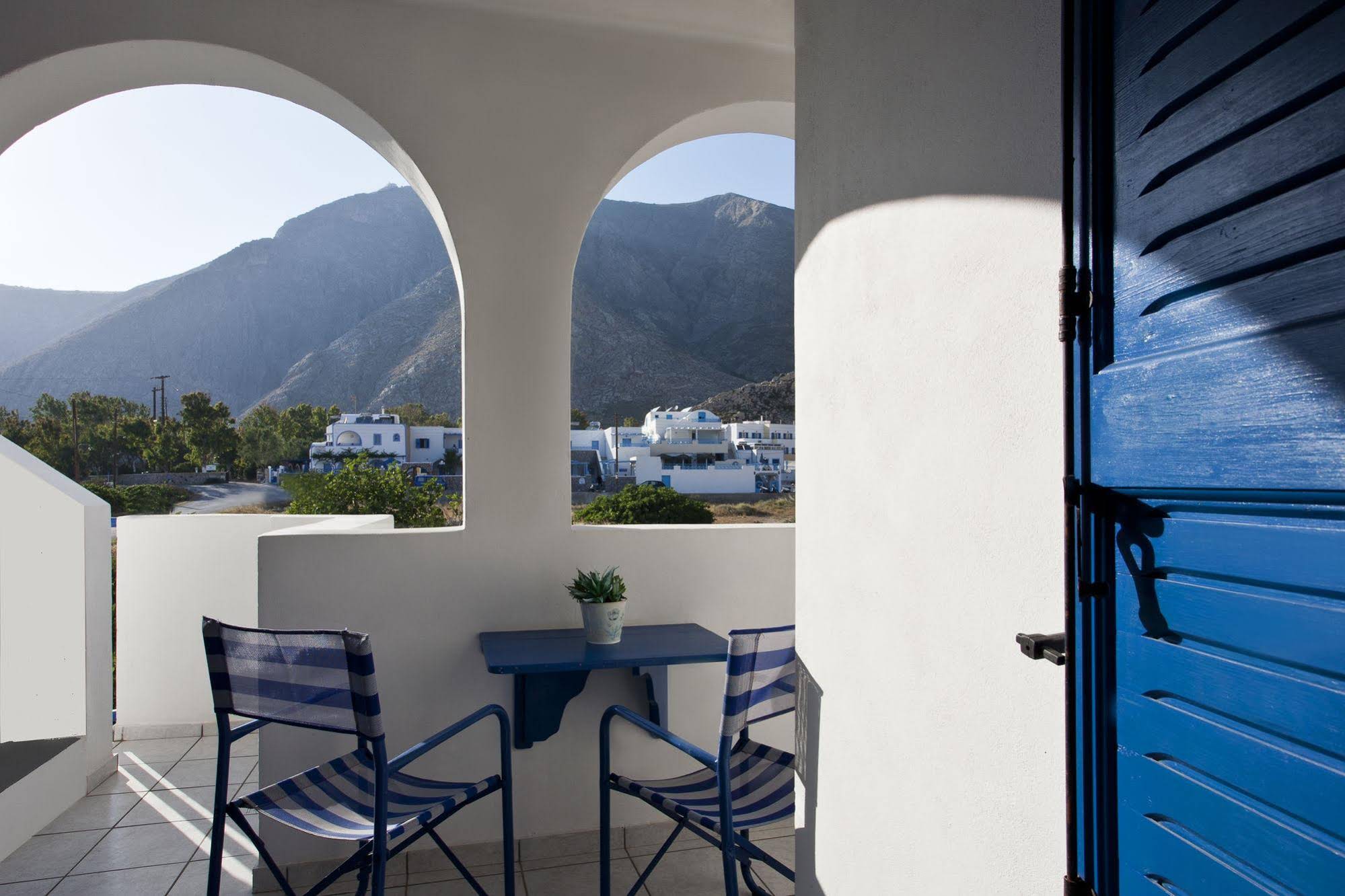 Ancient Thera Studios & Restaurant