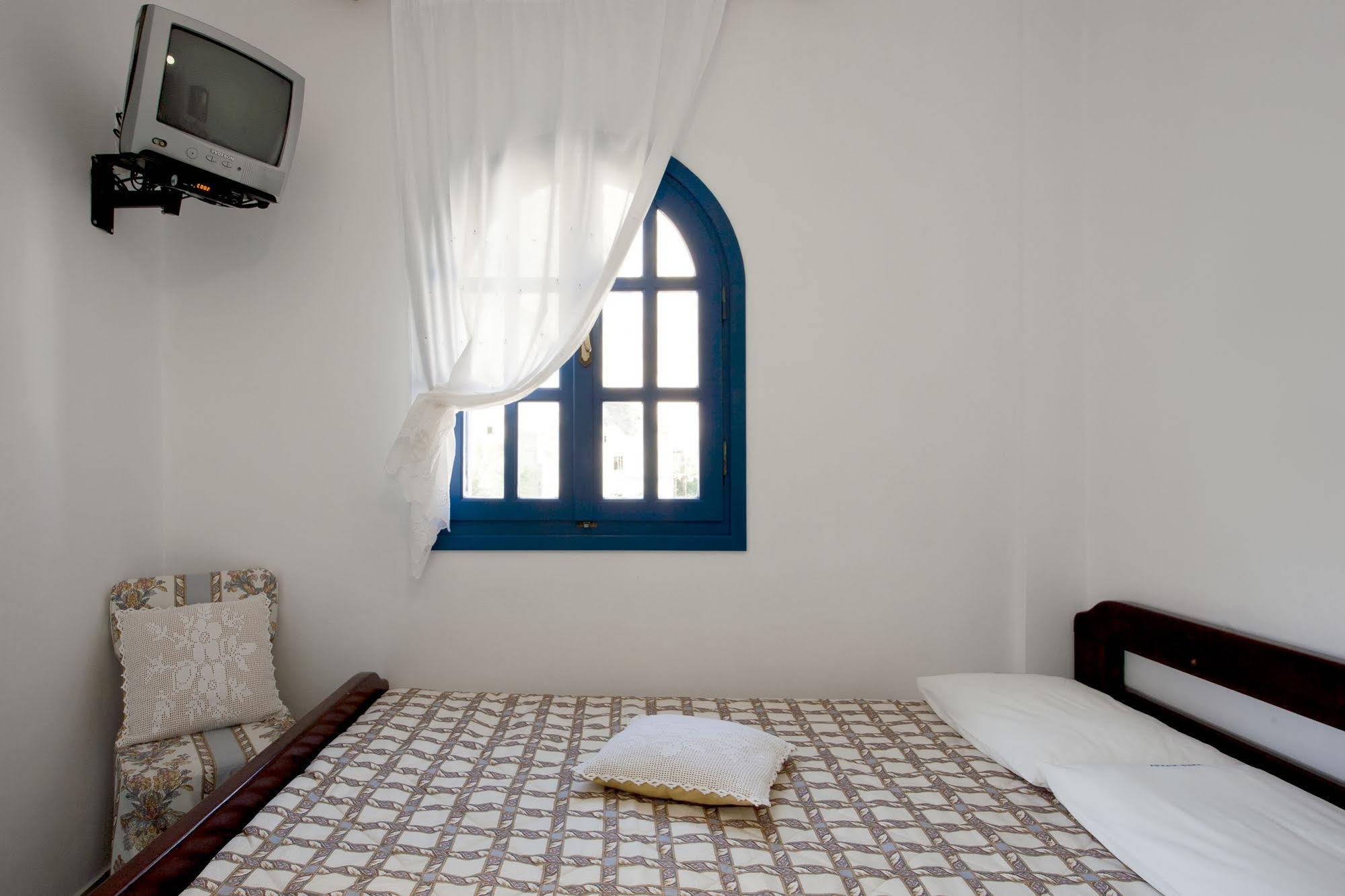 Ancient Thera Studios & Restaurant