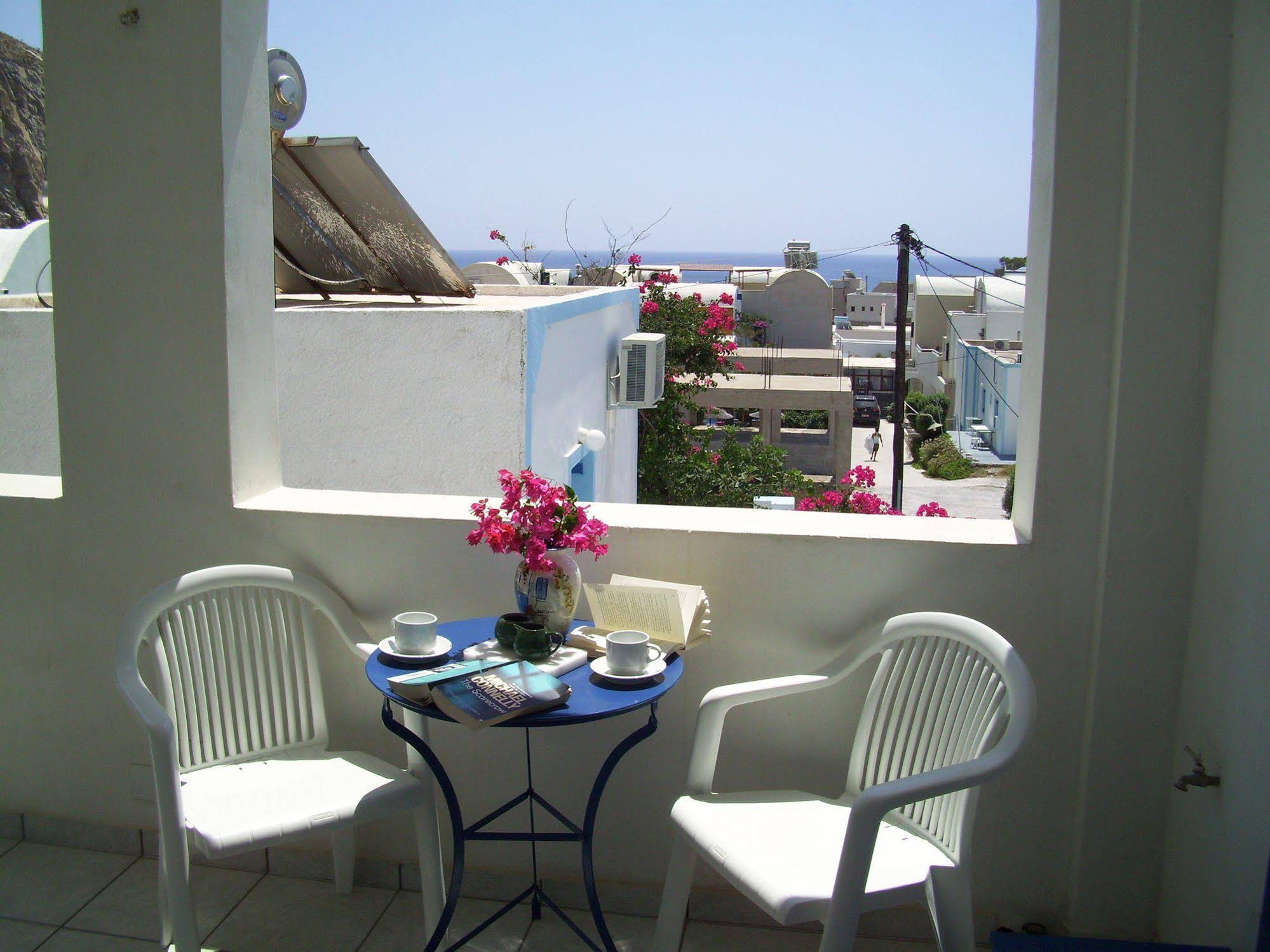 Ancient Thera Studios & Restaurant