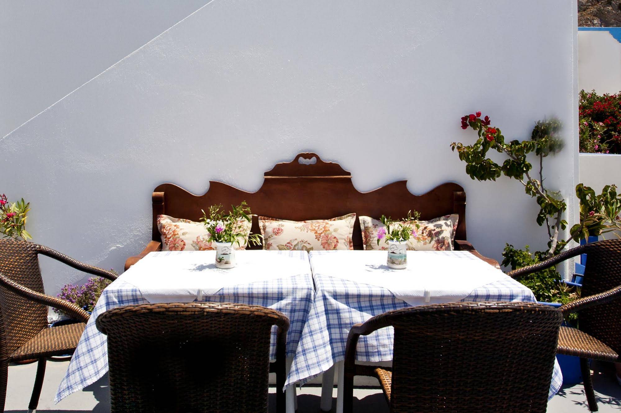 Ancient Thera Studios & Restaurant
