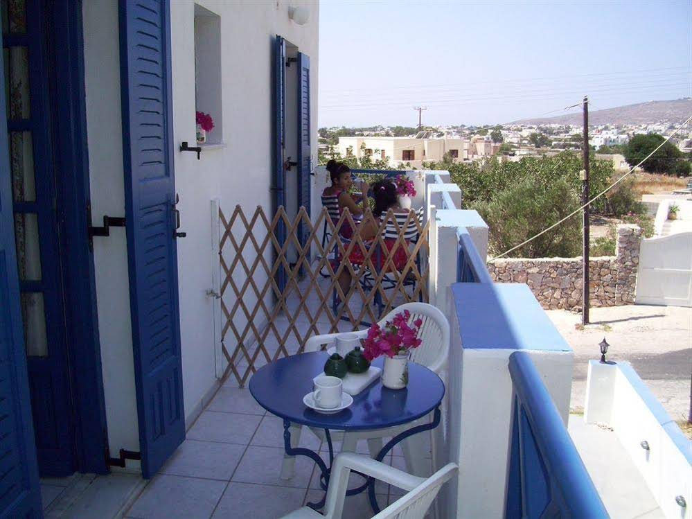Ancient Thera Studios & Restaurant
