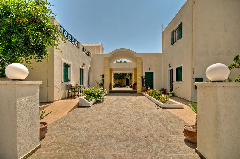 Anezina Villas