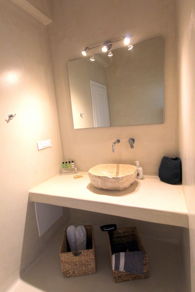 Filira Suites