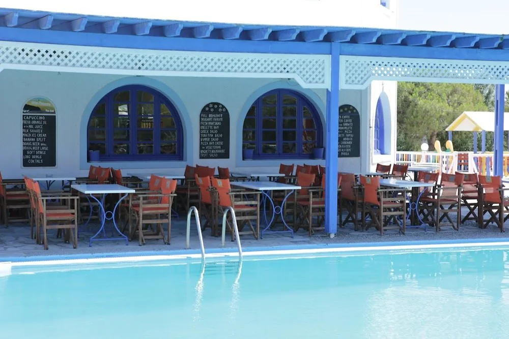 Hotel Perissa