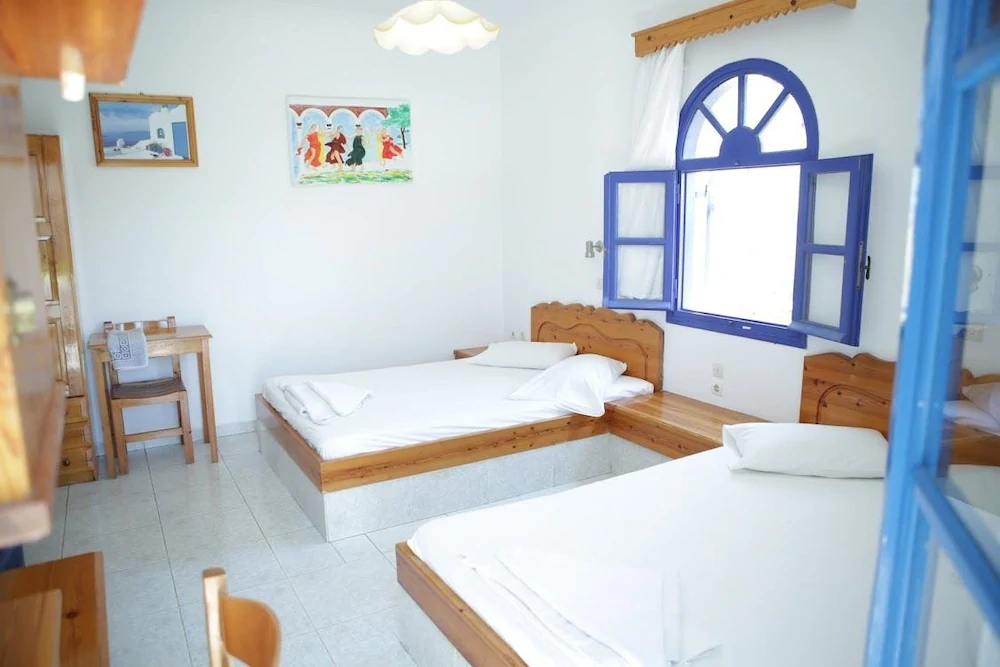 Hotel Perissa