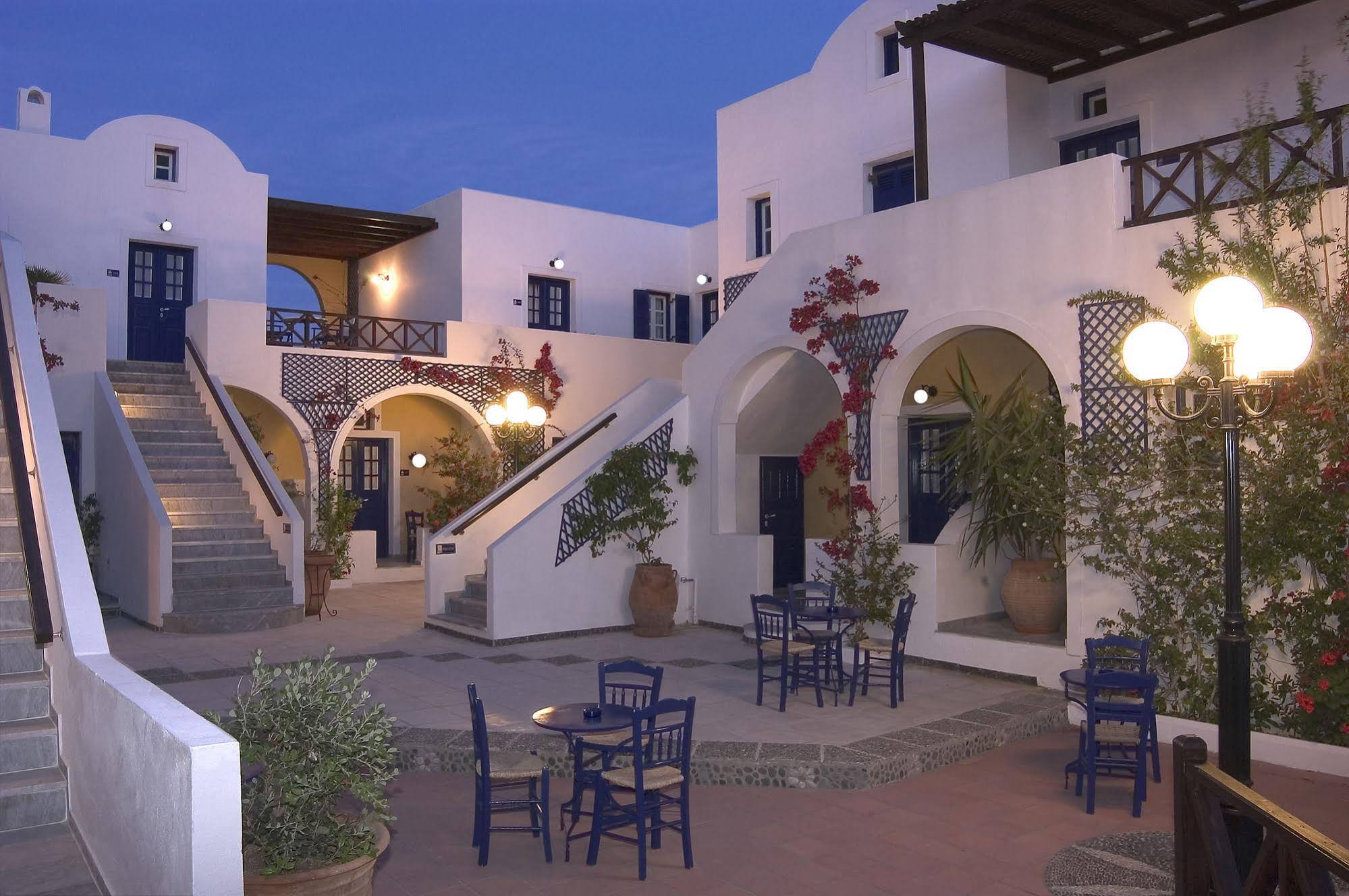 Kouros Village