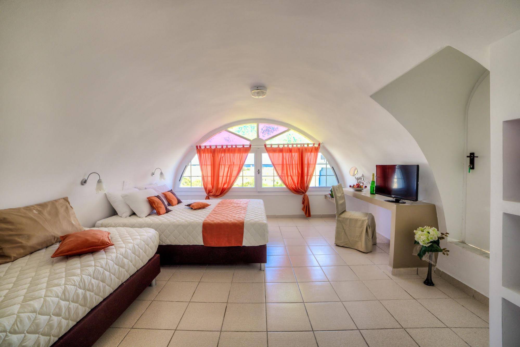 Pantheon Hotel