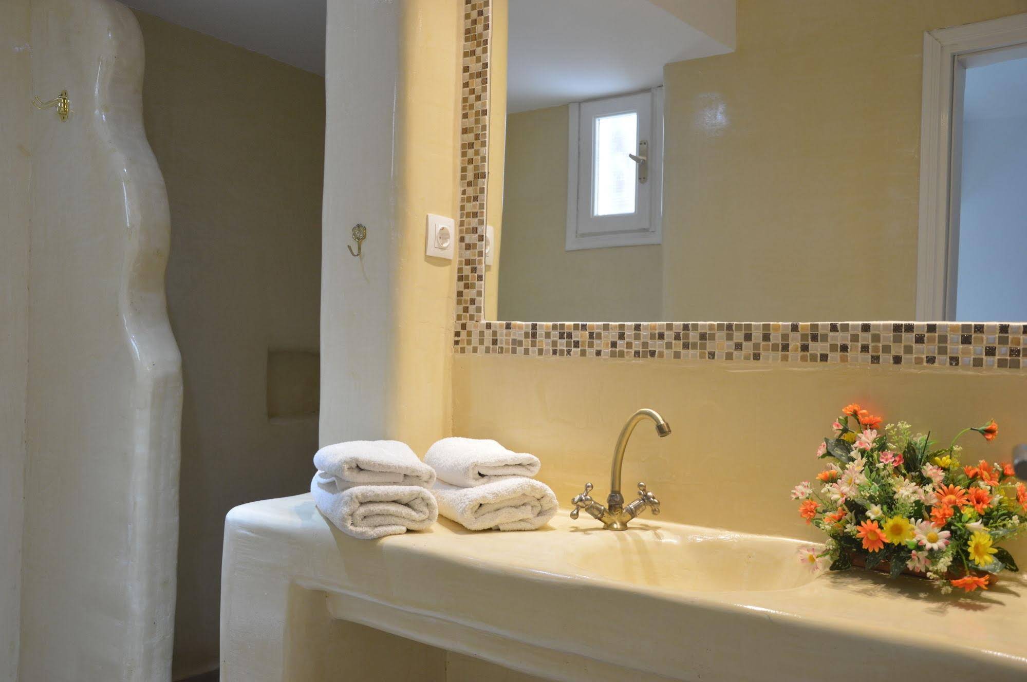 Pantheon Hotel