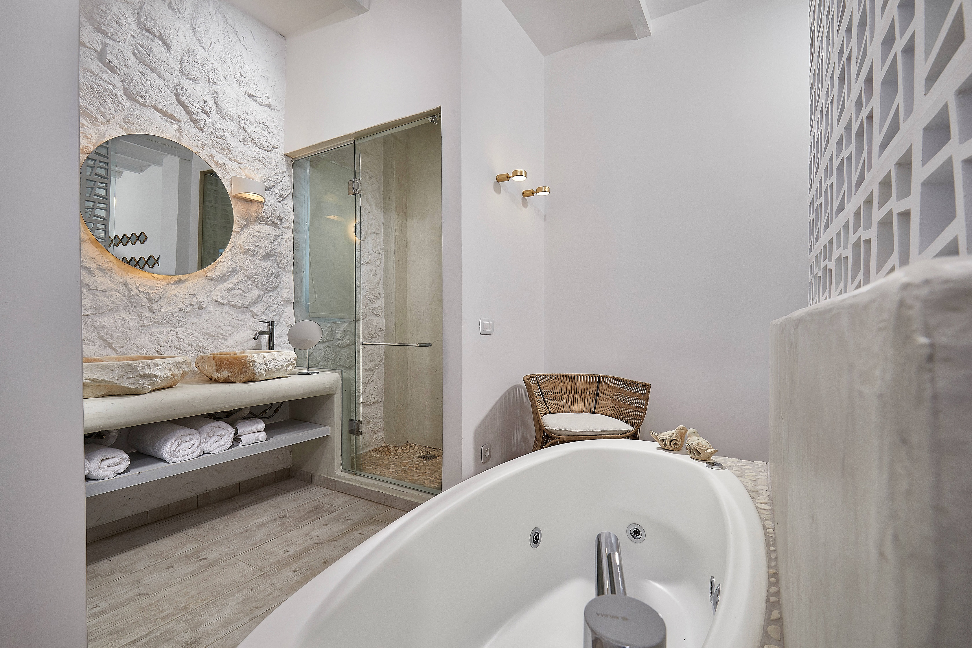 Petri Suites