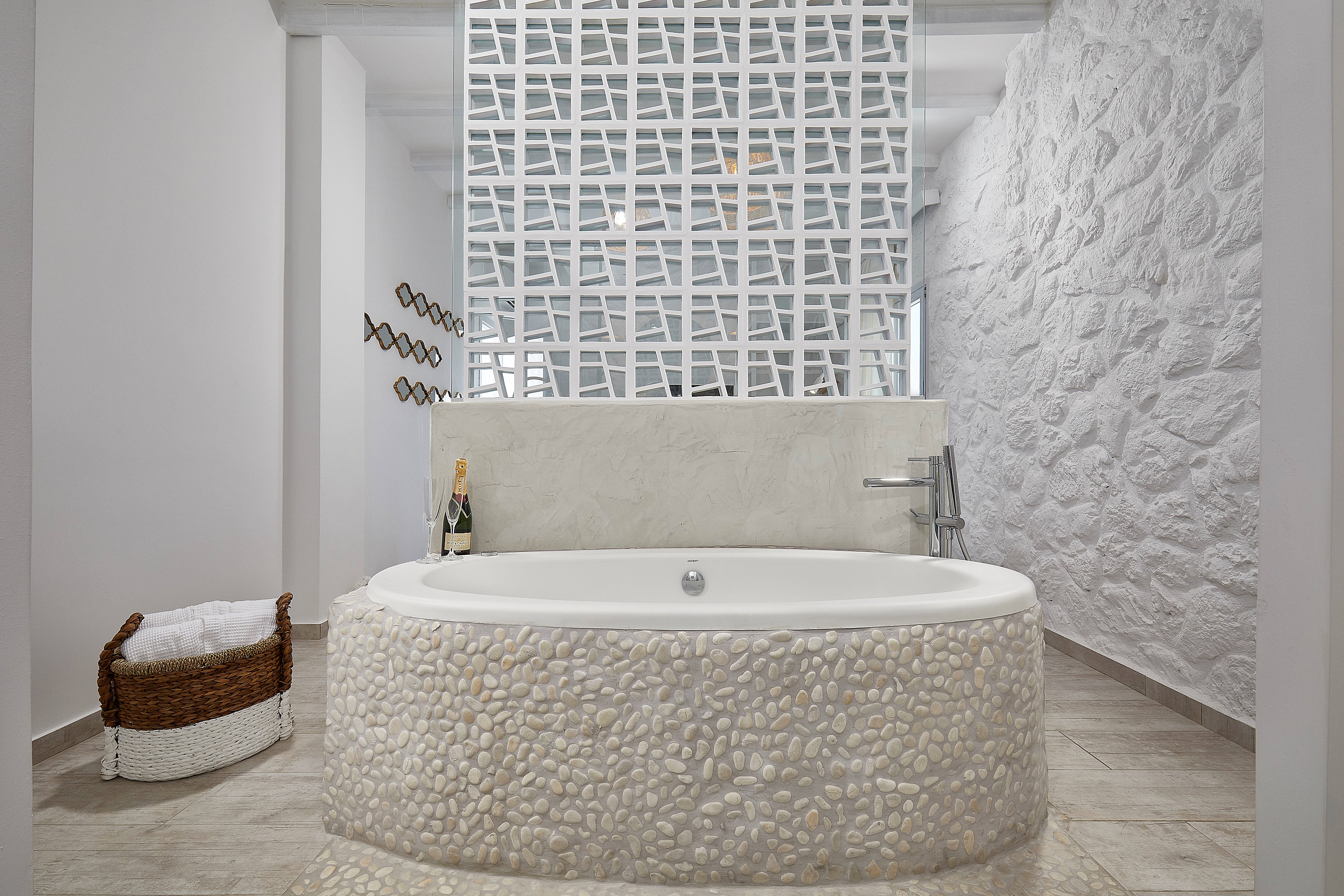 Petri Suites