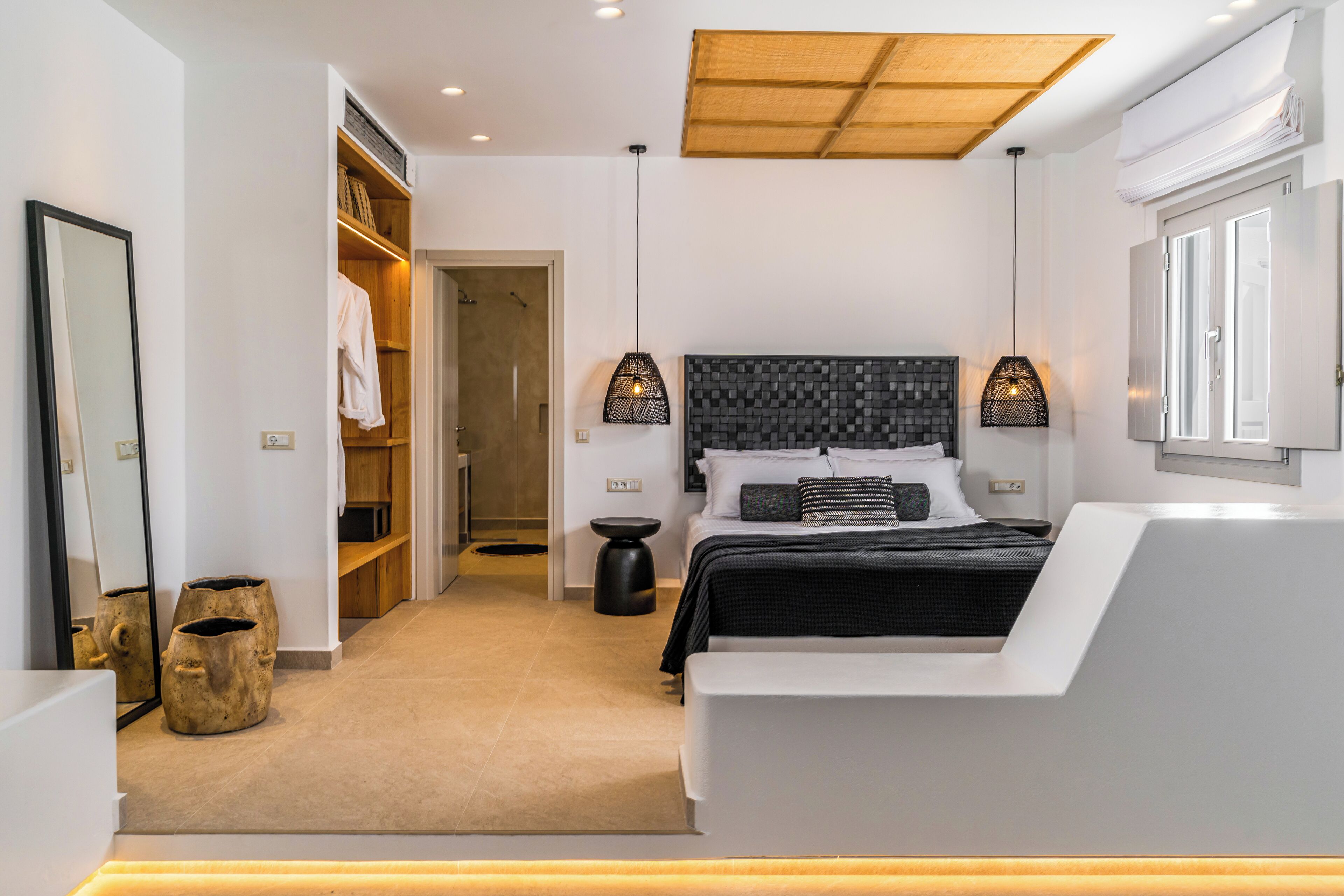 Arotron Santorini