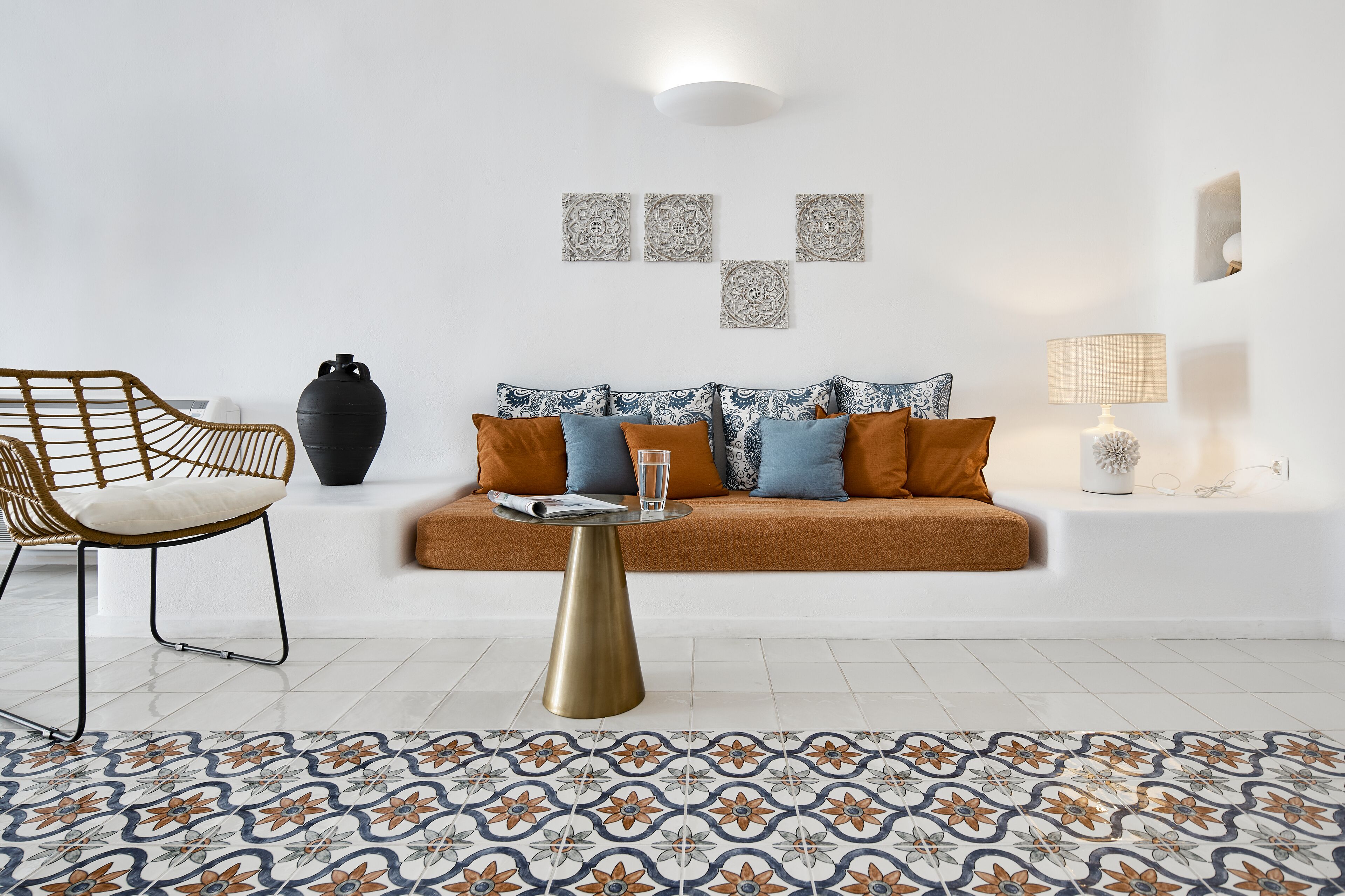 Luna Santorini Suites