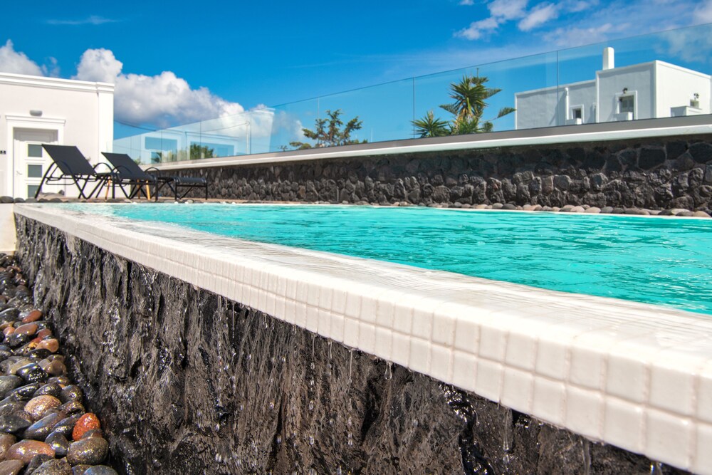 Abasa Suites