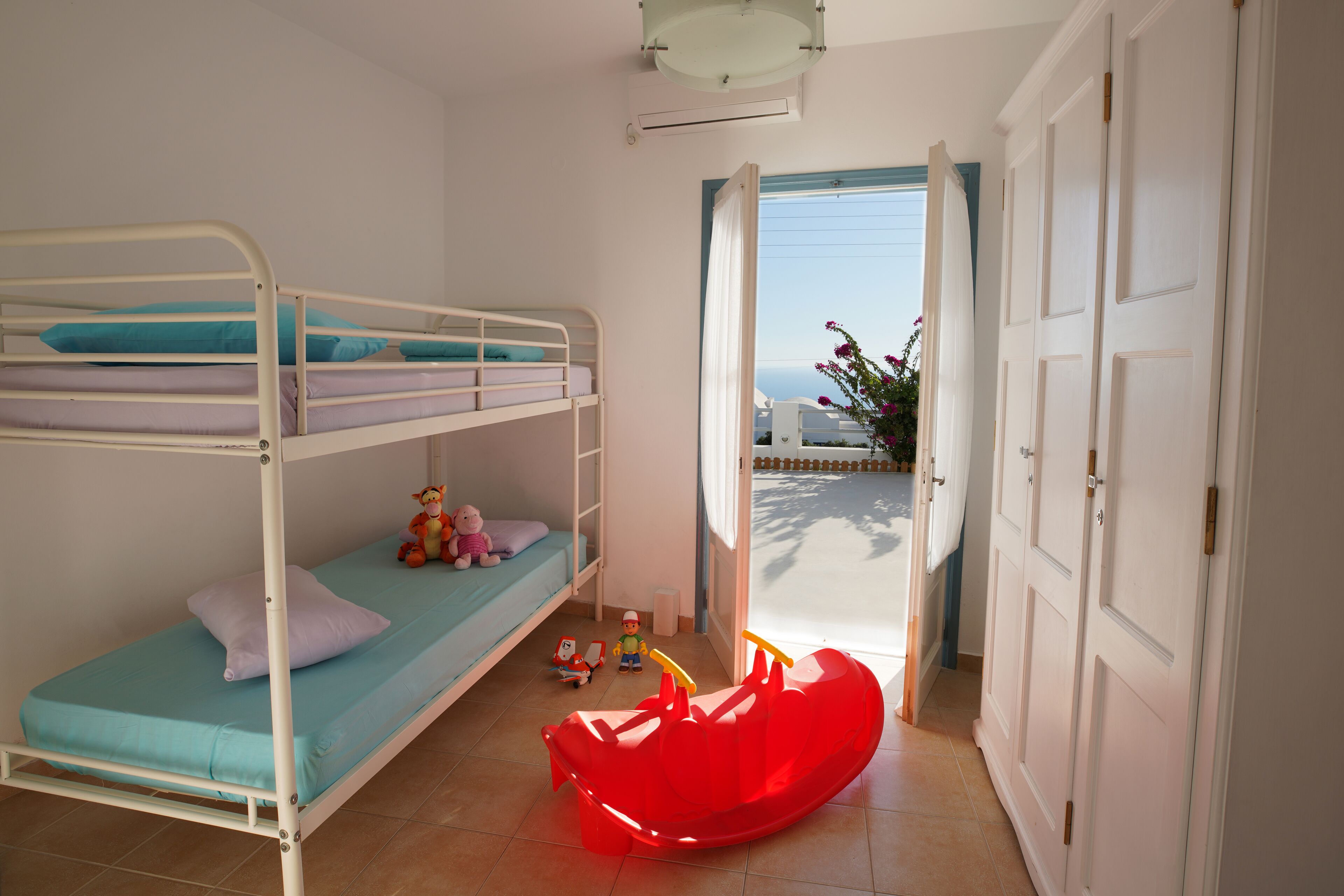 Athiri Santorini Family Friendly Hotel