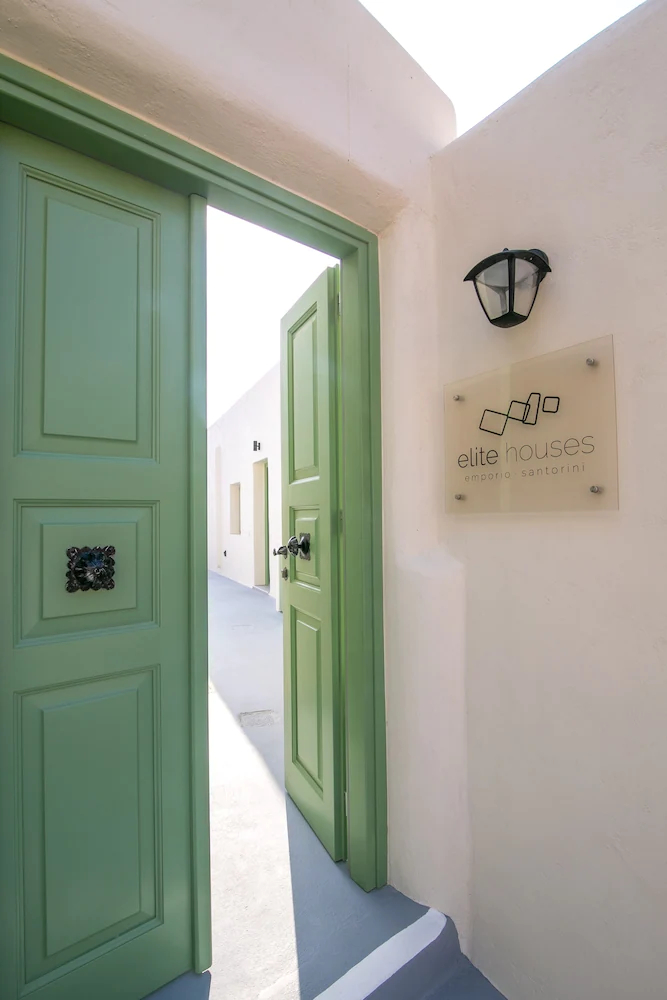 Elite Houses