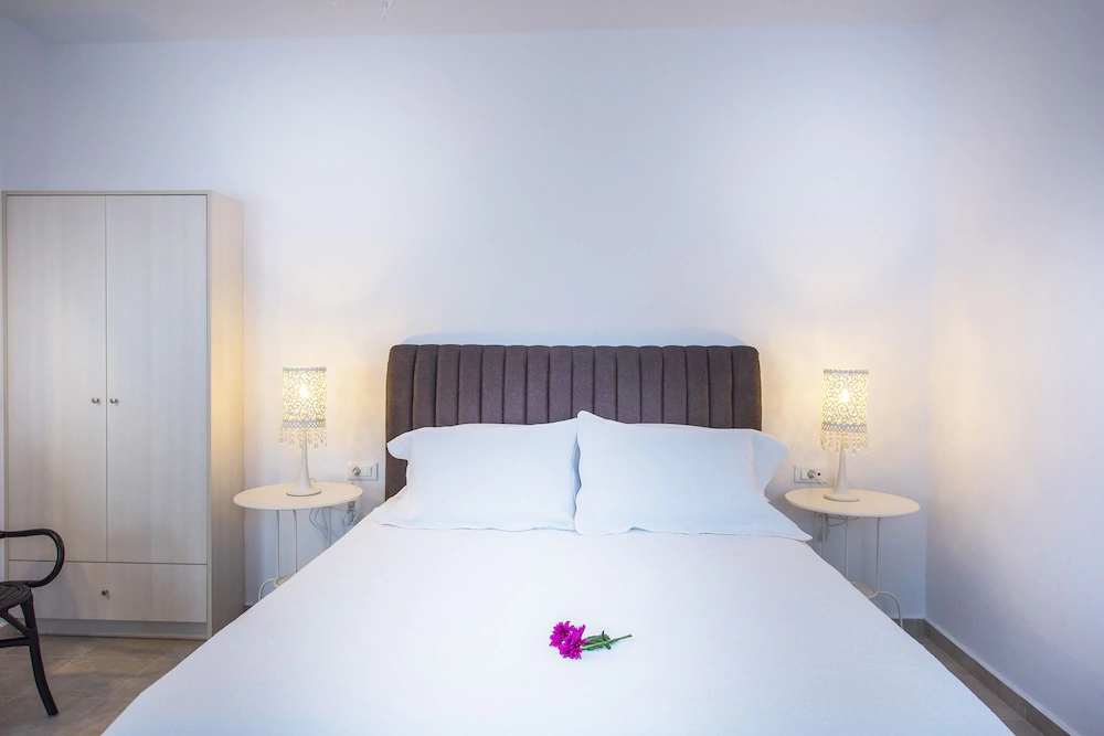 Kadia Traditional Residencies