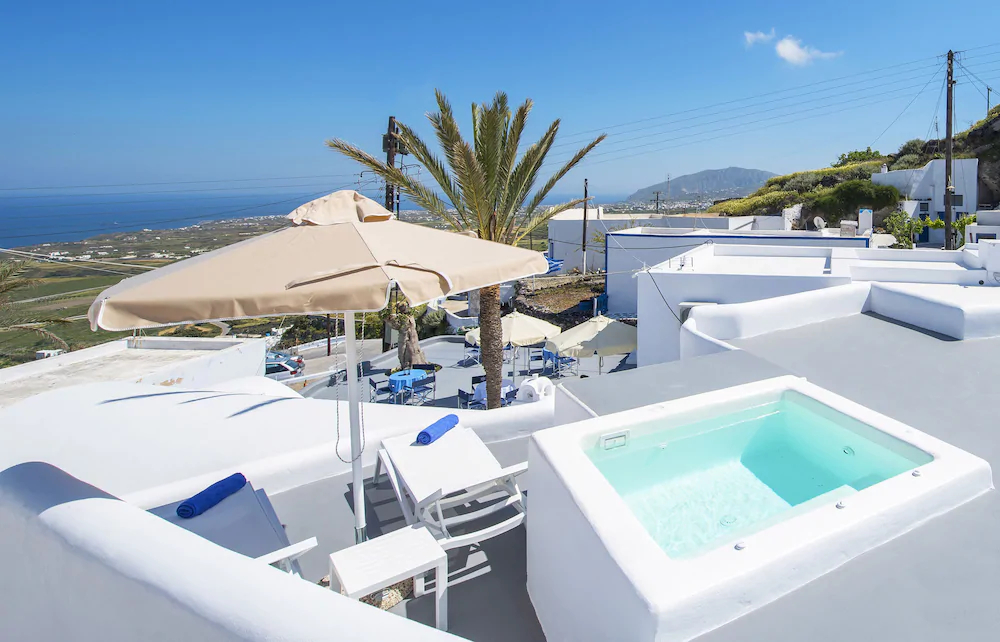 Kadia Traditional Residencies