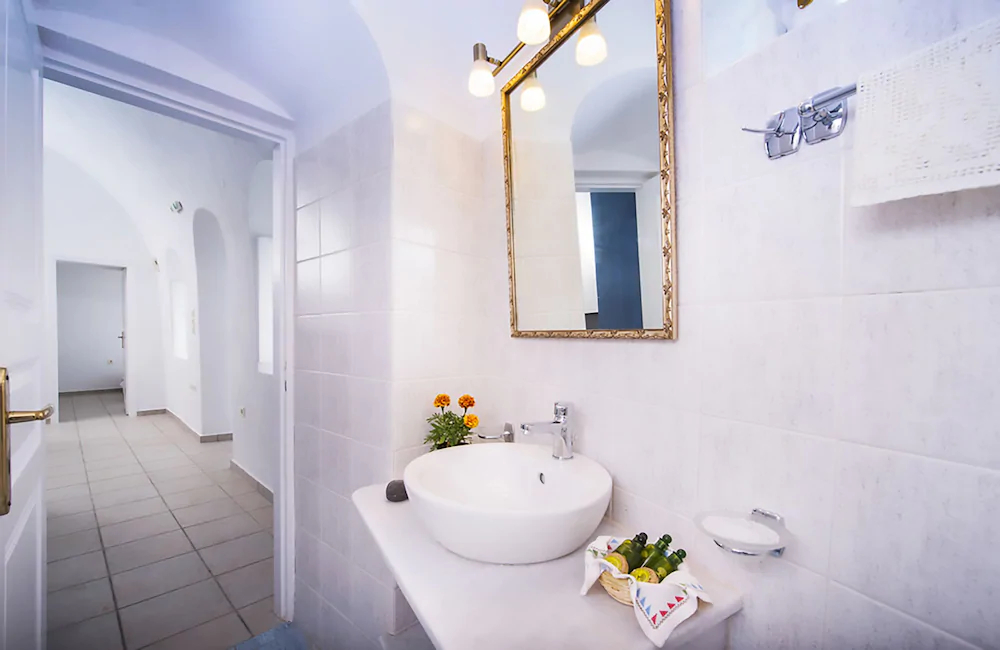 Kadia Traditional Residencies