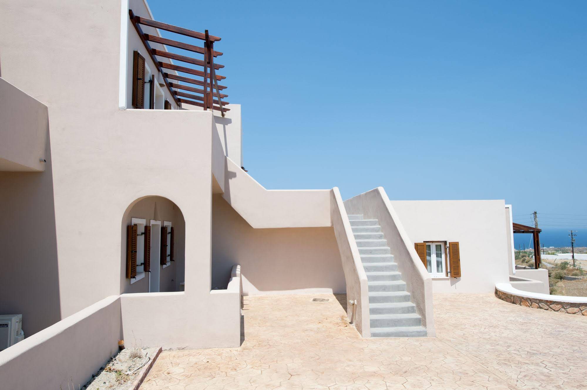 Moonlight Apartments Santorini