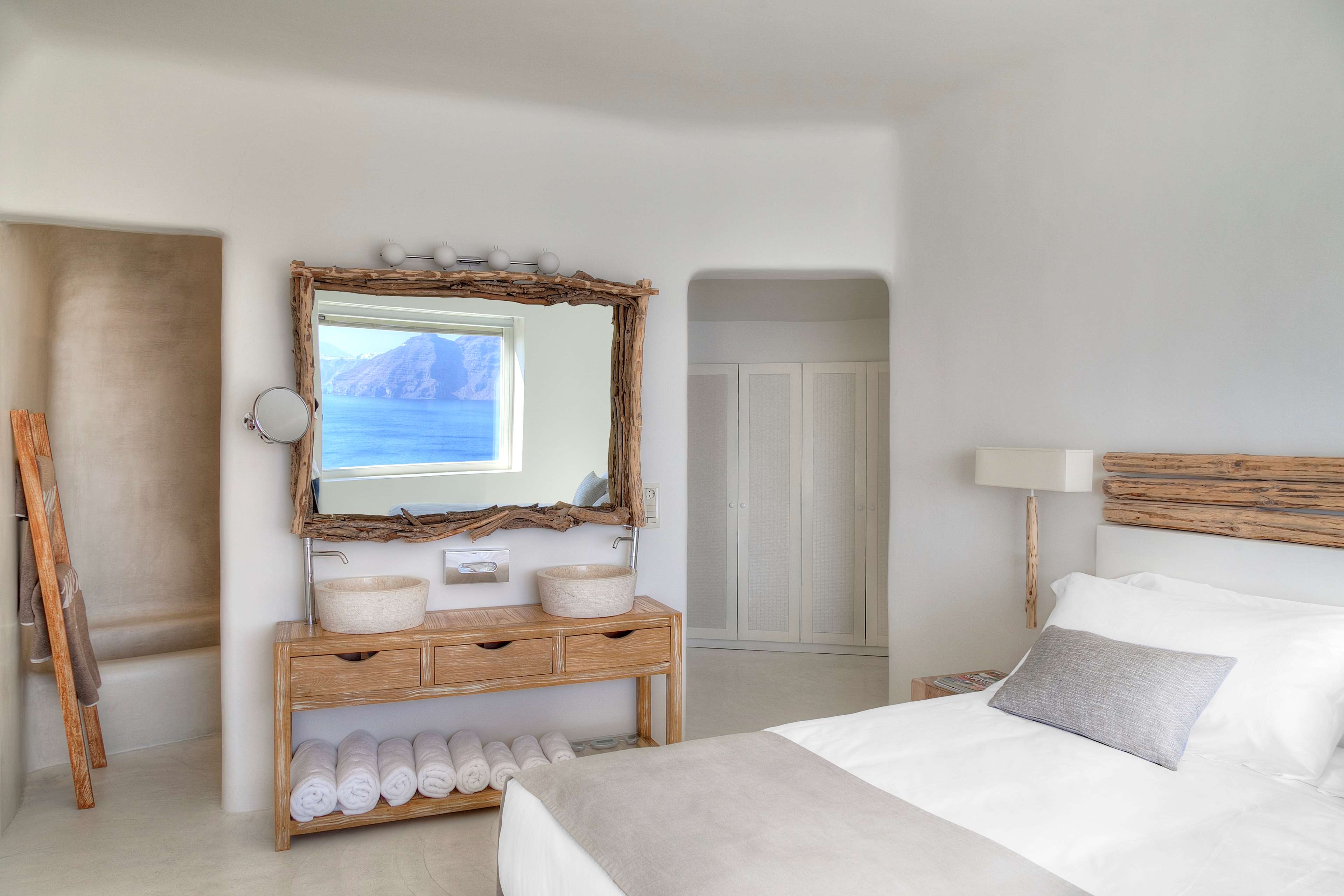 Mystique A Luxury Collection Hotel, Santorini