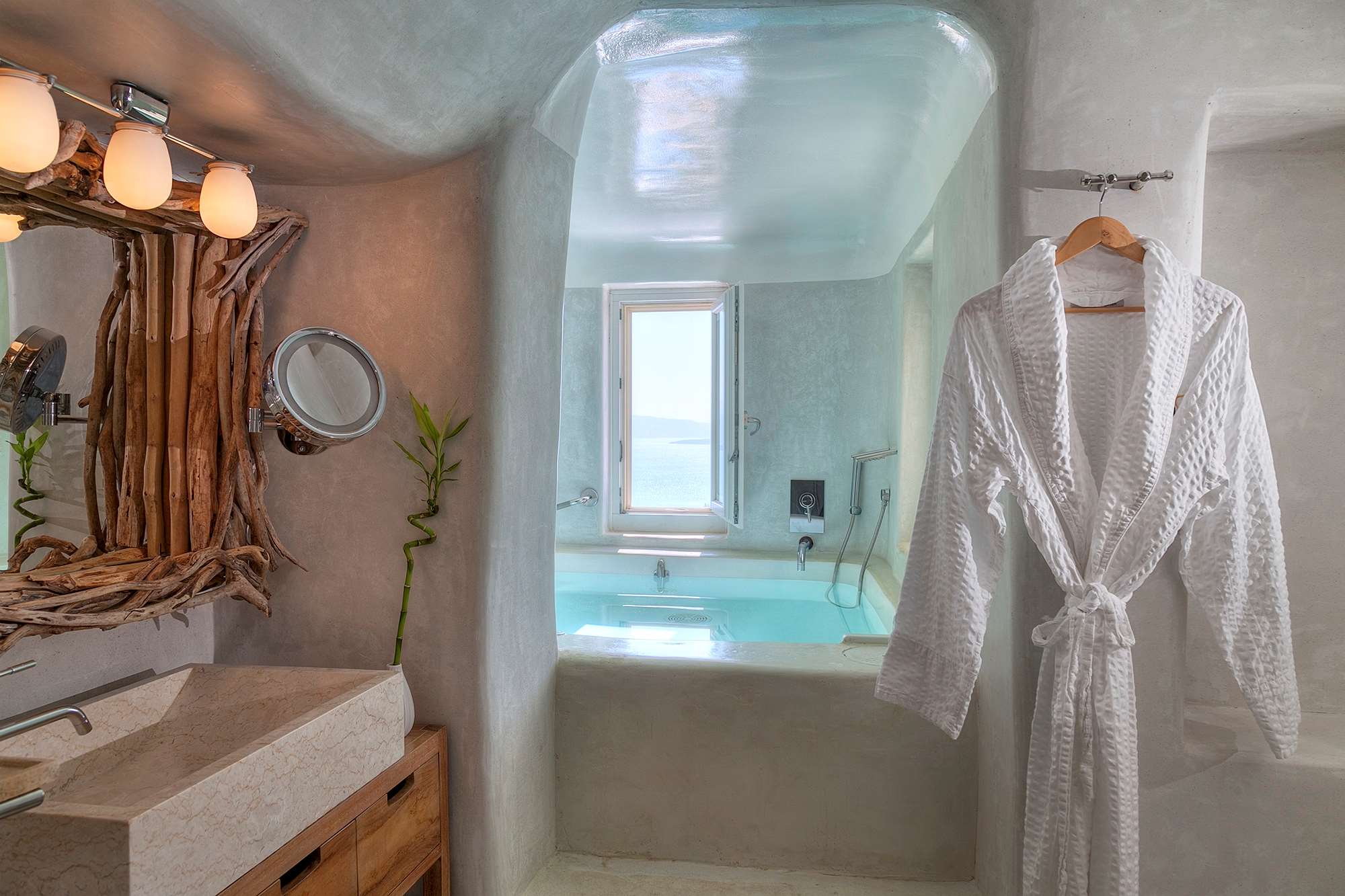Mystique A Luxury Collection Hotel, Santorini