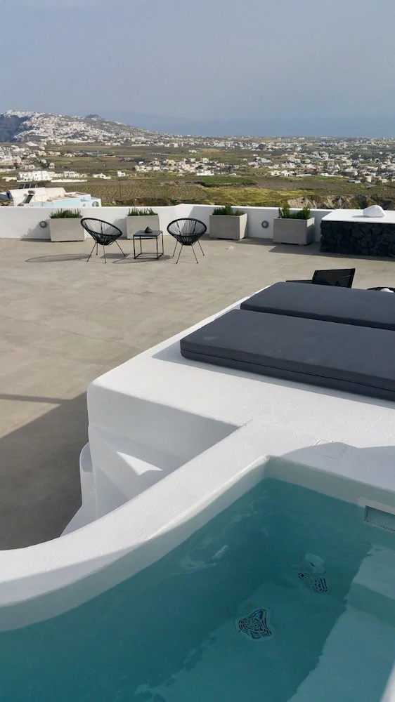 Nerti Suites