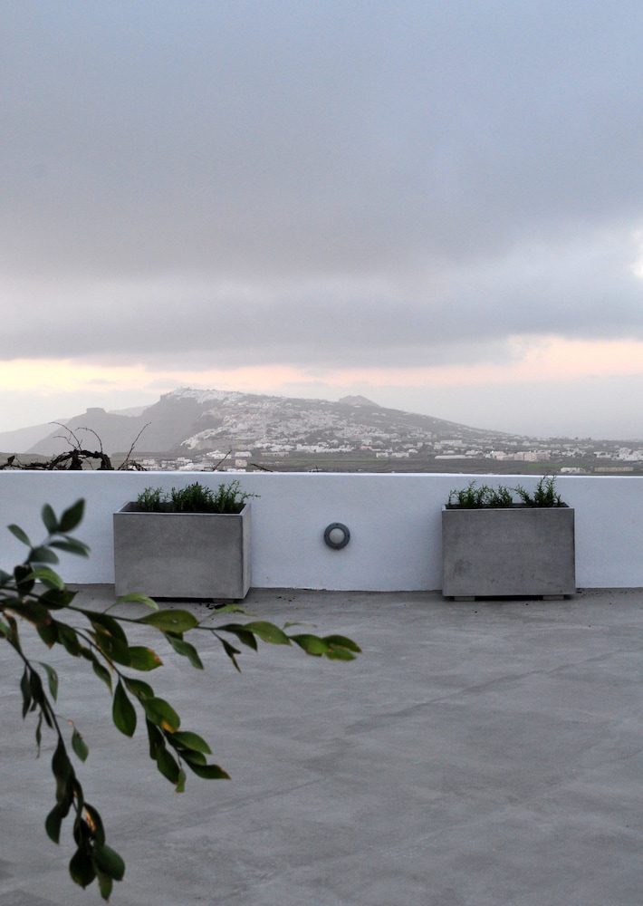 Nerti Suites