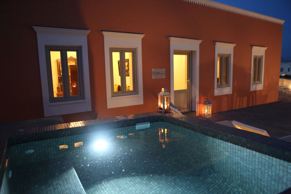 Nomikos Mansion