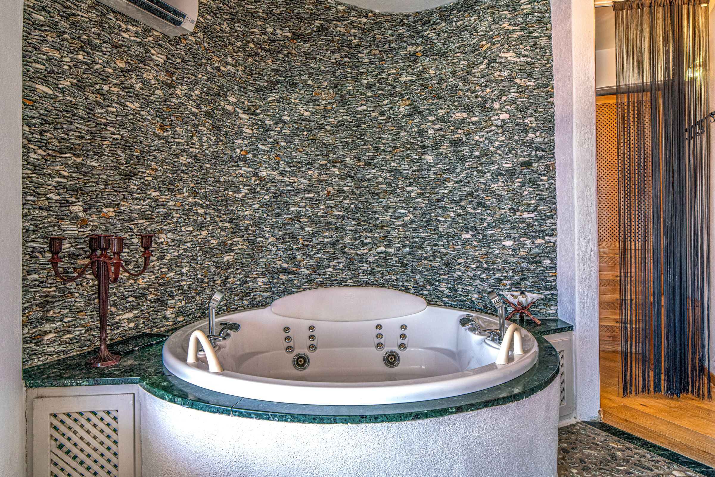 Ode Villa