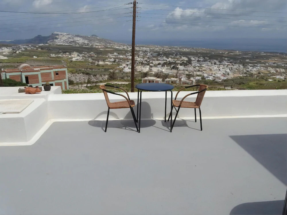 Wine & Wind House