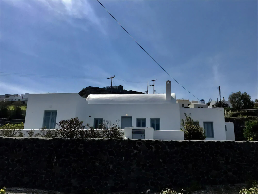 Wine & Wind House
