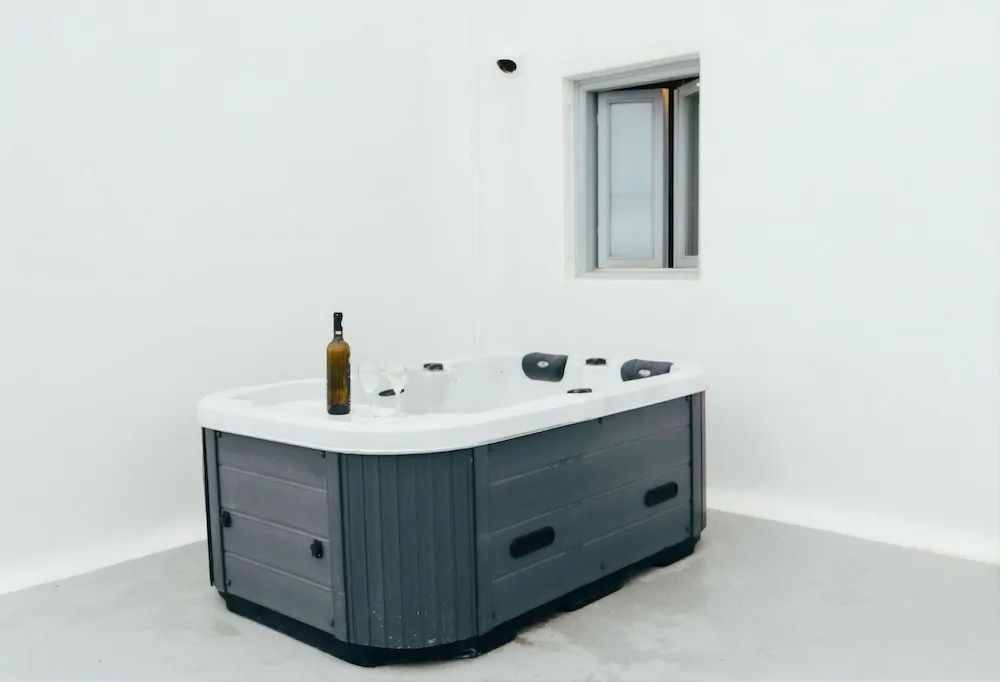 Wine & Wind House