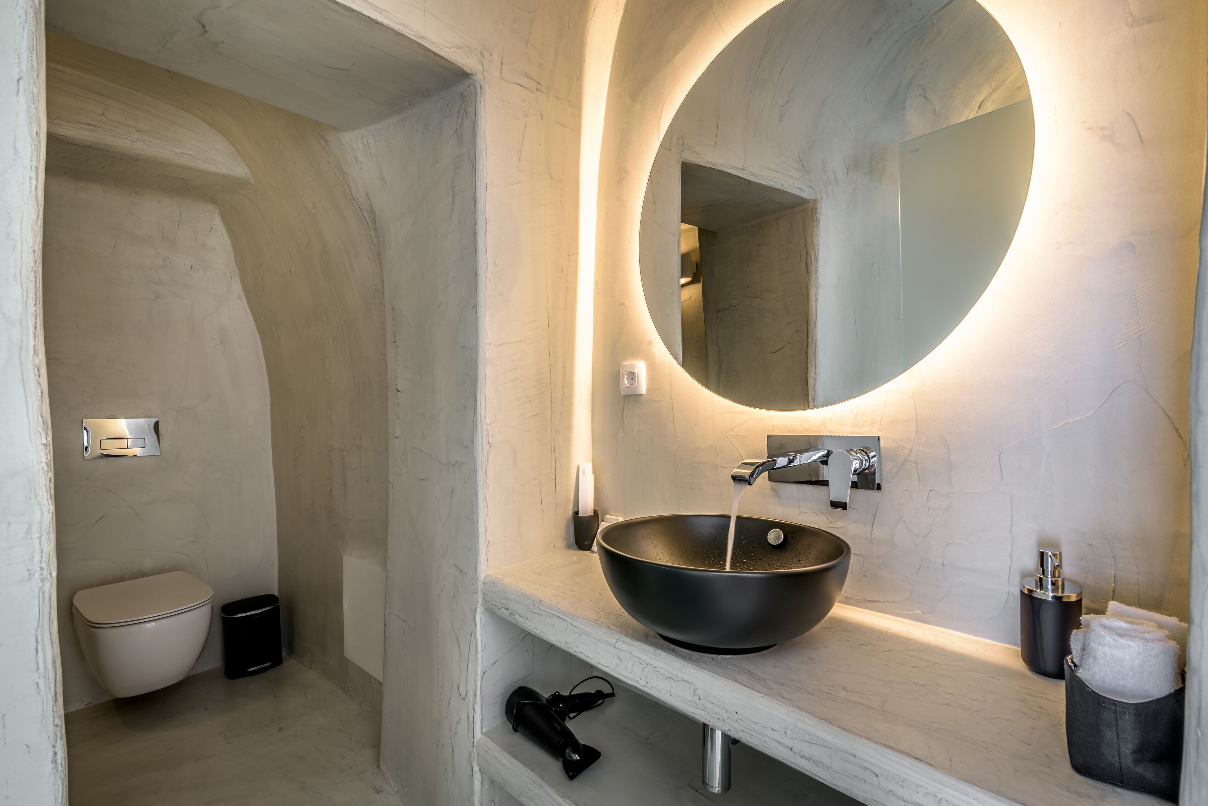 Anila Suites