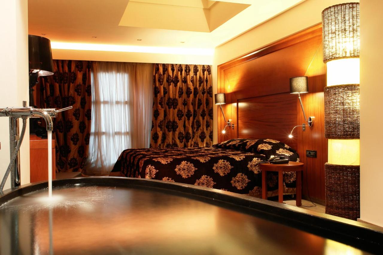 Aressana Spa Hotel and Suites