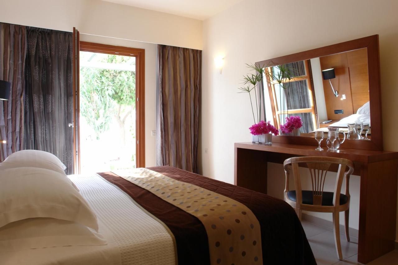 Aressana Spa Hotel and Suites