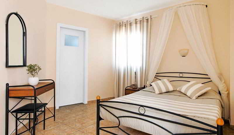 Evgenia Villas & Suites by Calm Collection