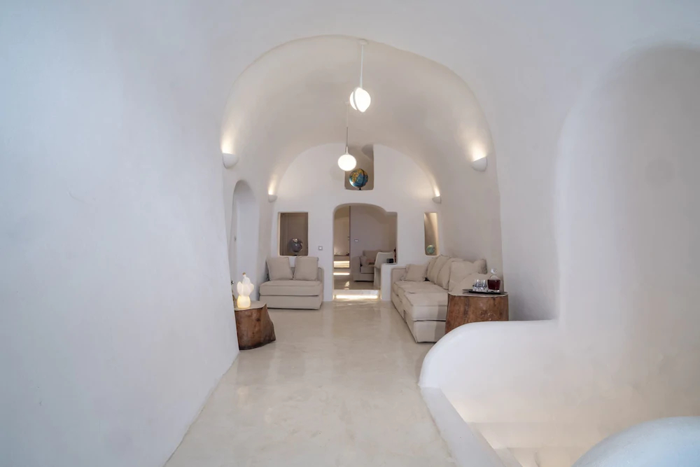 The Globe Suites