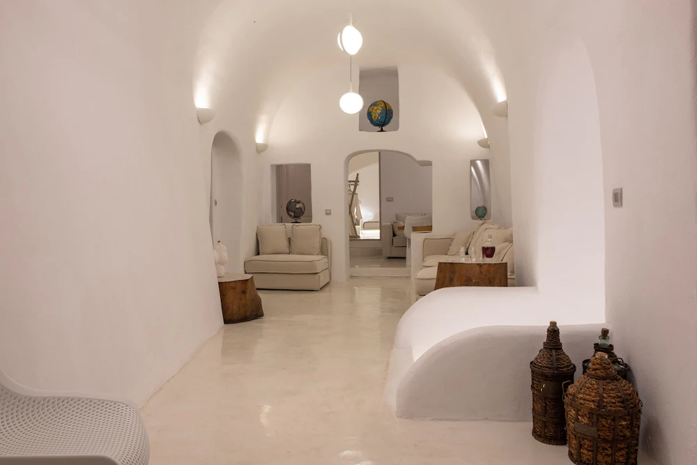 The Globe Suites
